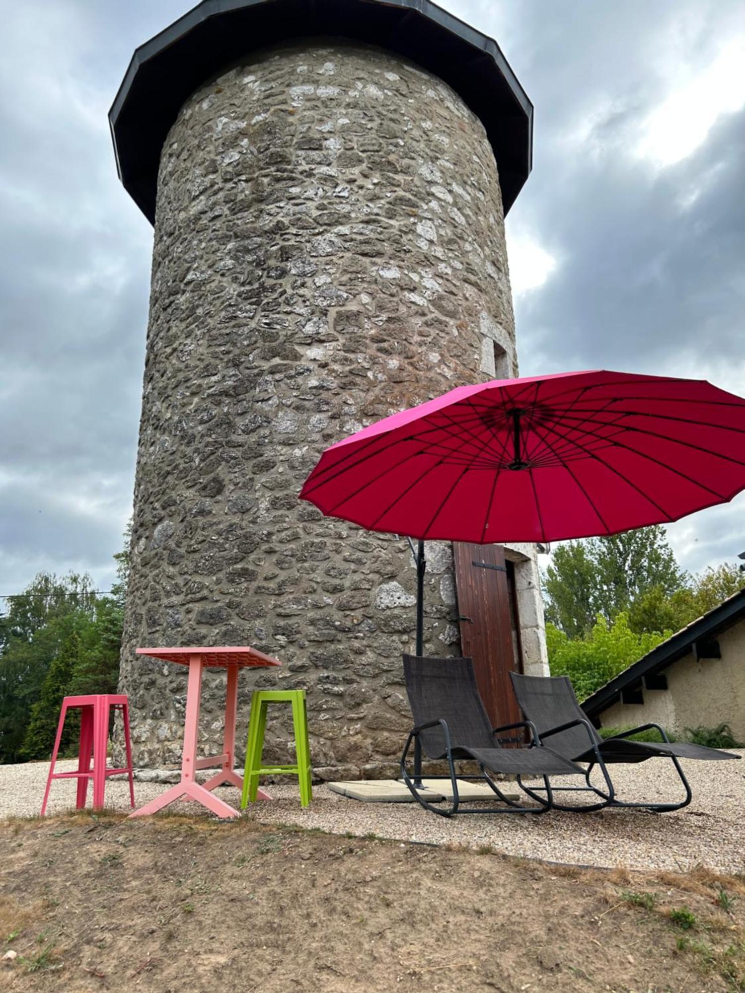 Moulin A Vent De Prentygarde En Dordogne Vélines Exterior foto